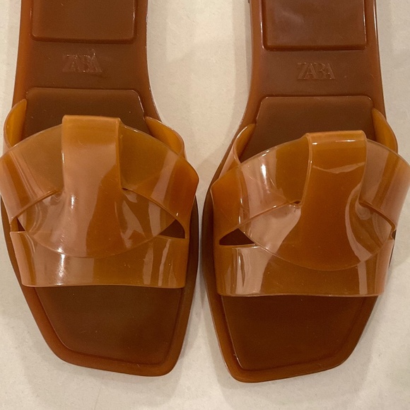 ZARA Flat Jelly Slides Square Toe Caramel Color  Size EU 37 LIKE NEW - Picture 2 of 5